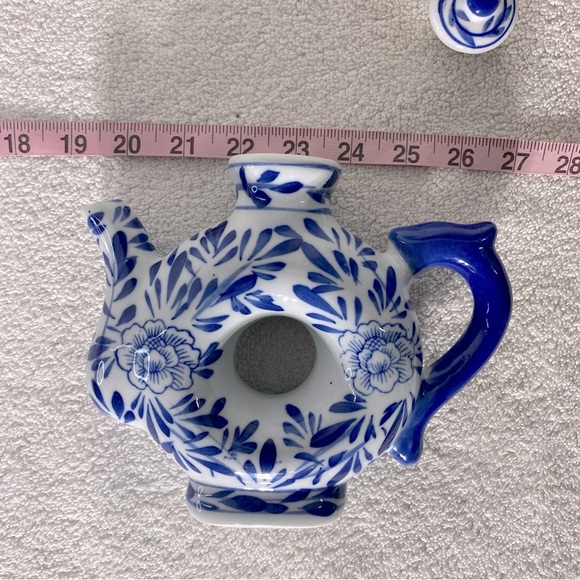 Vintage Blue White Ceramic Floral Donut Shaped Teapot - Picture 2 of 13